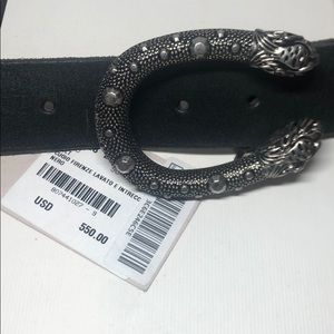 Black Gucci belt